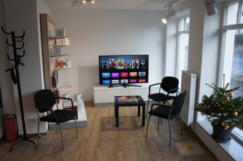 macademy Laden